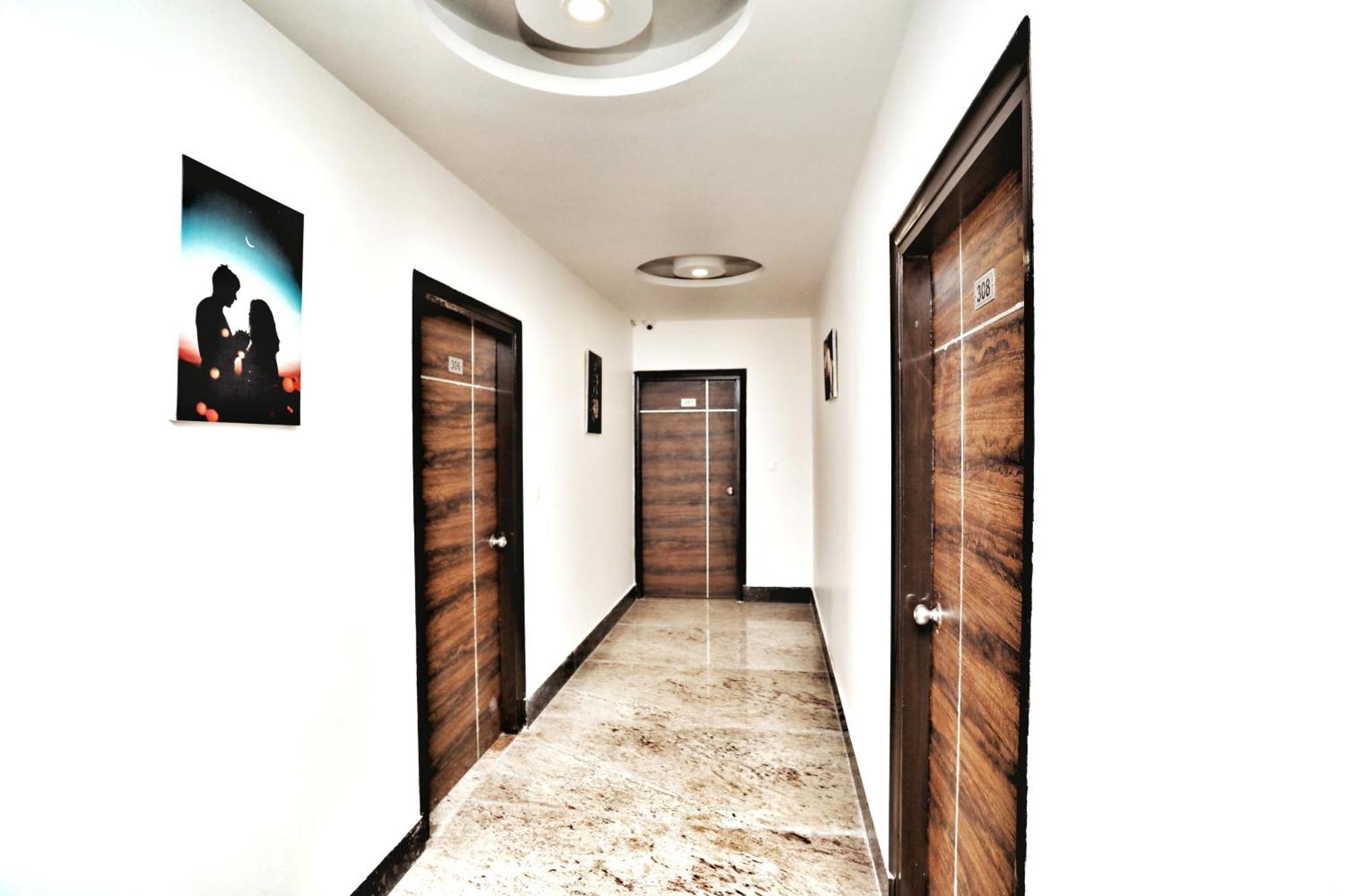 Airport Hotel Delhi Aerocity, 15 Mins Yashobhoomi New Delhi Exterior photo