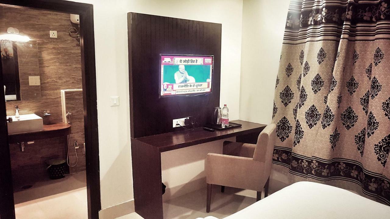 Airport Hotel Delhi Aerocity, 15 Mins Yashobhoomi New Delhi Exterior photo